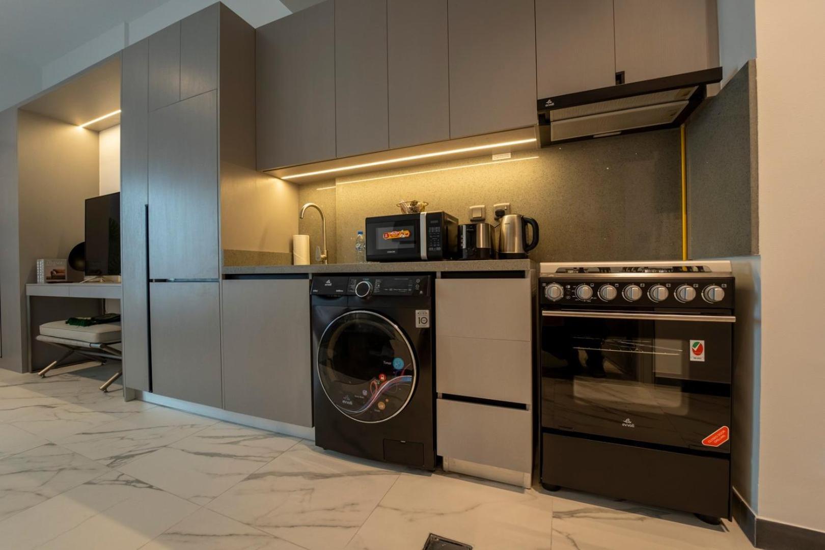 Aws Homes - Chic Downtown Views